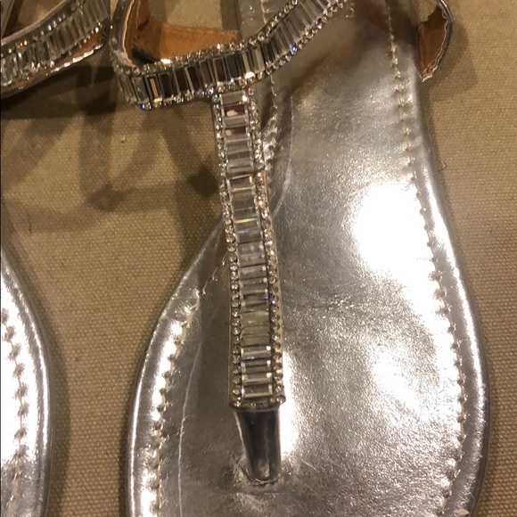 David’s Bridal Jewel Sandals - Picture 2 of 3